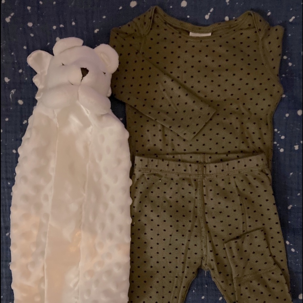 Hannah Anderson 3-6 month bodysuit with pants